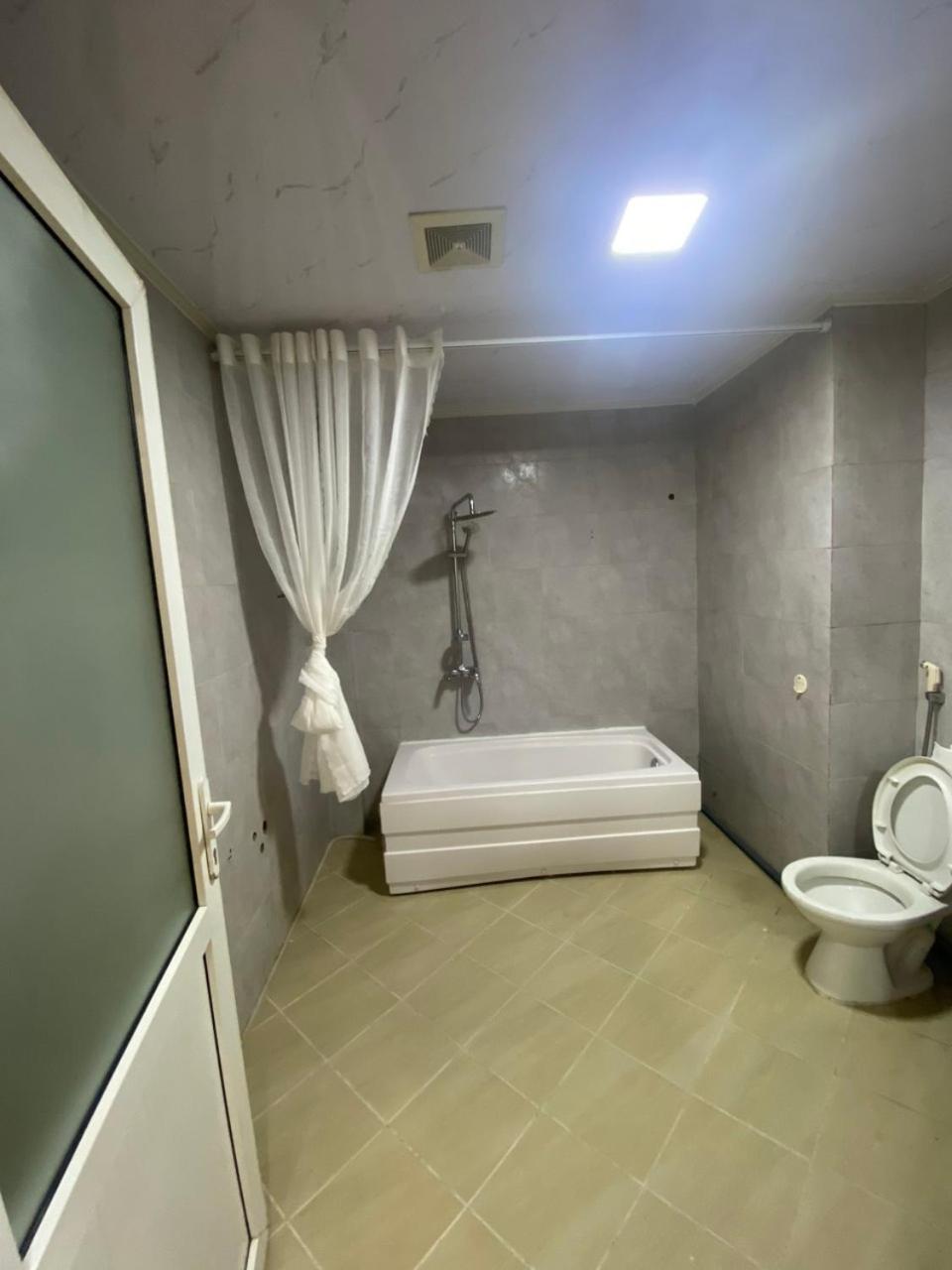 Luxe Paradise Residence 51 Ton Duc Thang Ανόι Εξωτερικό φωτογραφία