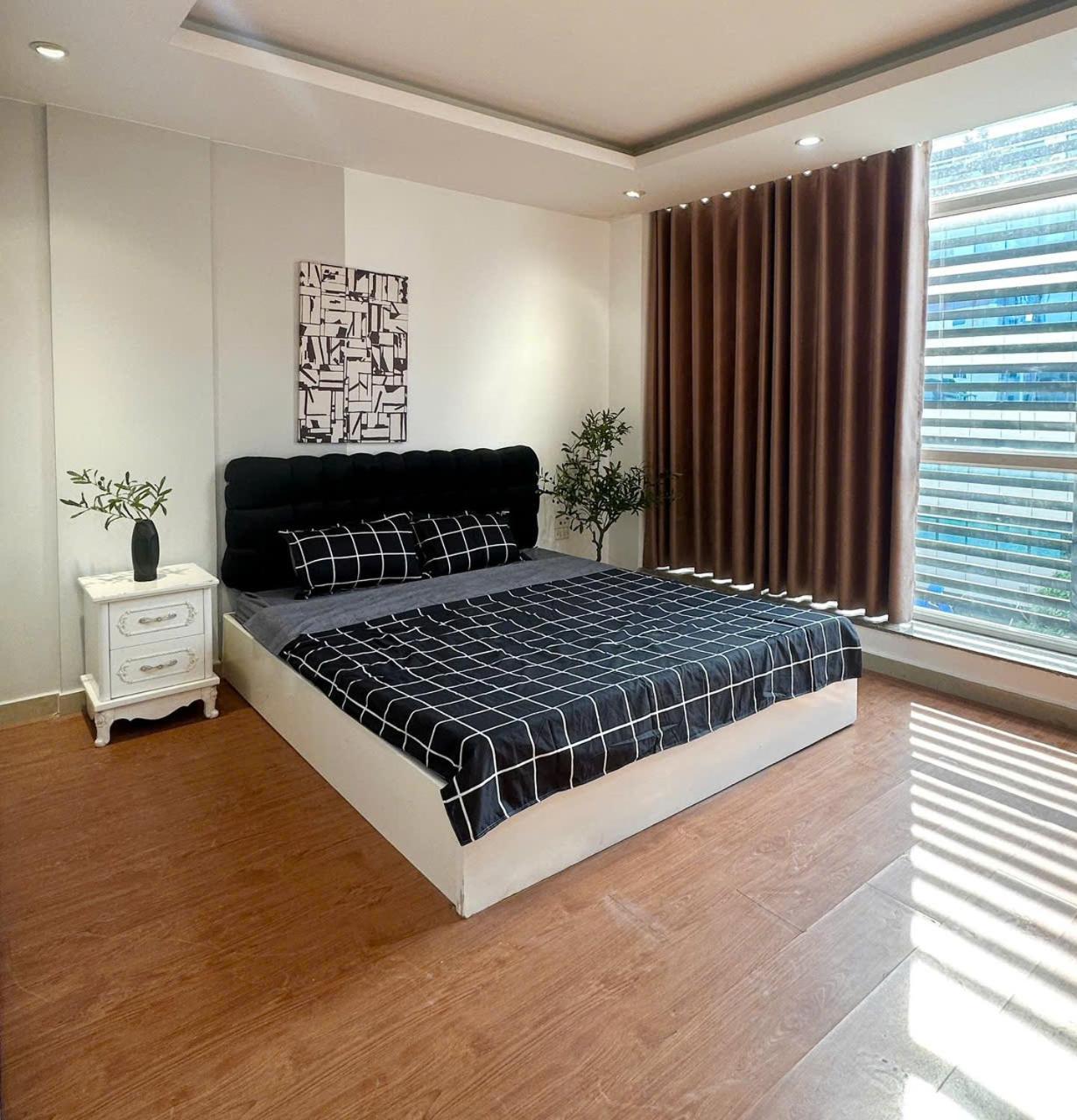 Luxe Paradise Residence 51 Ton Duc Thang Ανόι Εξωτερικό φωτογραφία